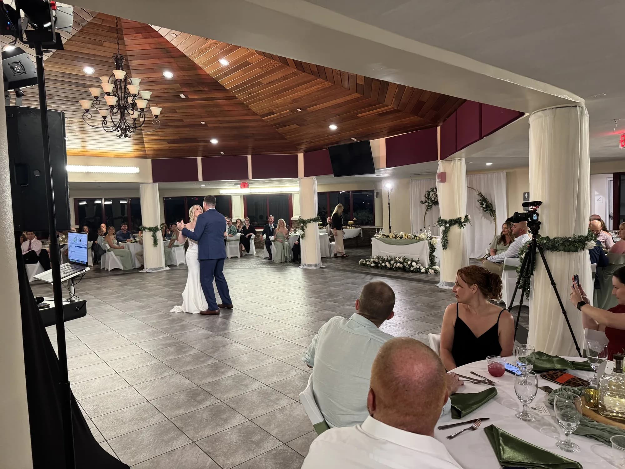 Couple's first dance at a South Florida wedding